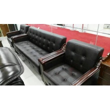 皮沙發(fā)  WH-W031皮沙發(fā)  規(guī)格尺寸：三人位：1780L*780W*830H  單人位：780L*780W*830H（可定制西皮、牛皮）